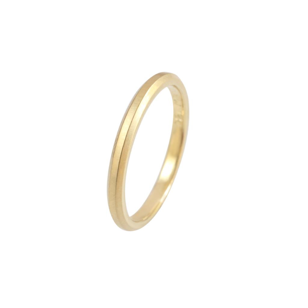 gold wedding band