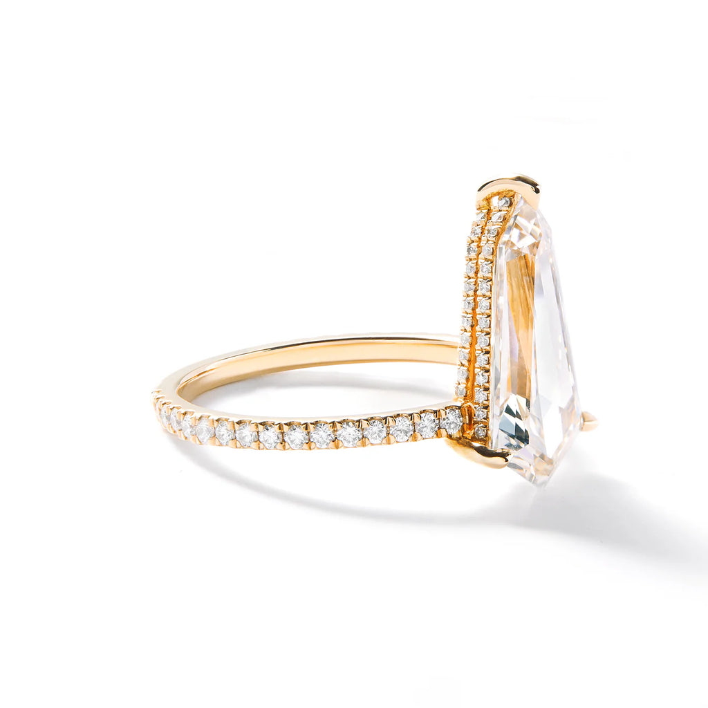 side view of elongated kite shaped diamond ring
