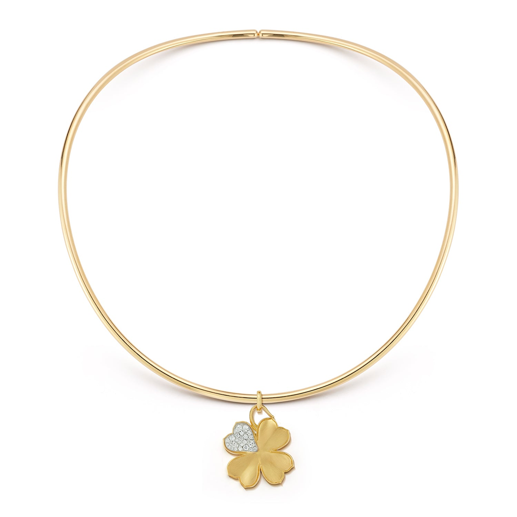 gold collar necklace with 4 leaf clover charm