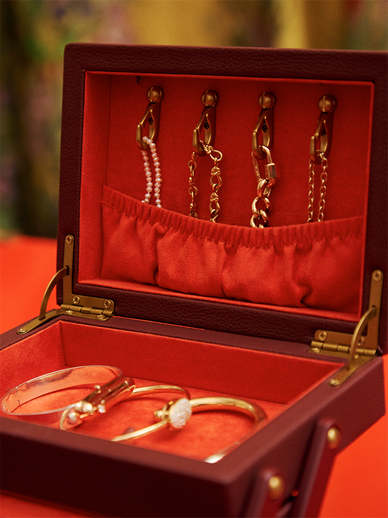 open jewelry box