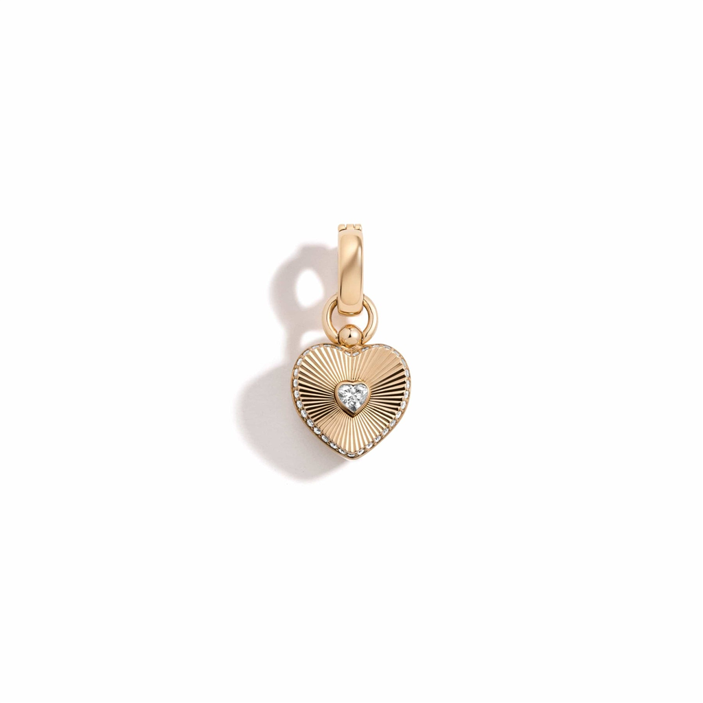 heart shaped gold pendant