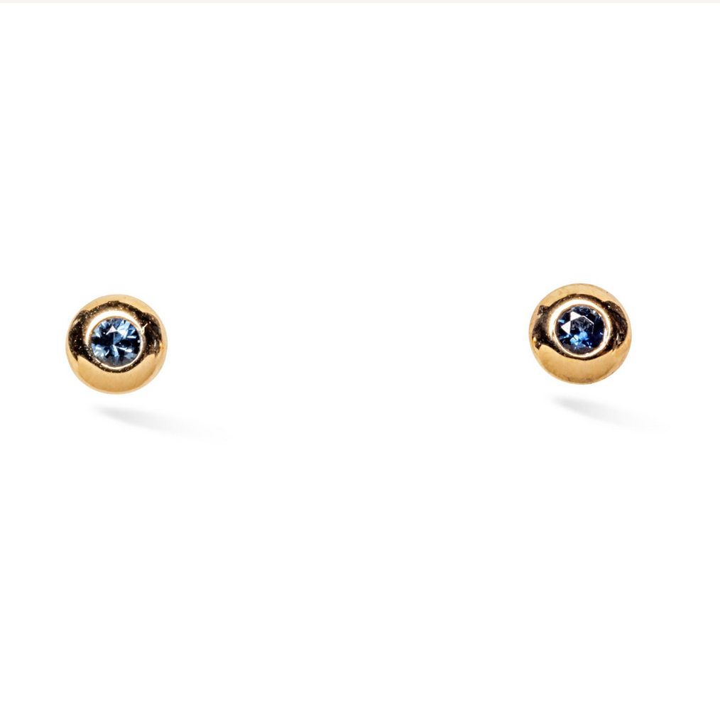round sapphire gold studs