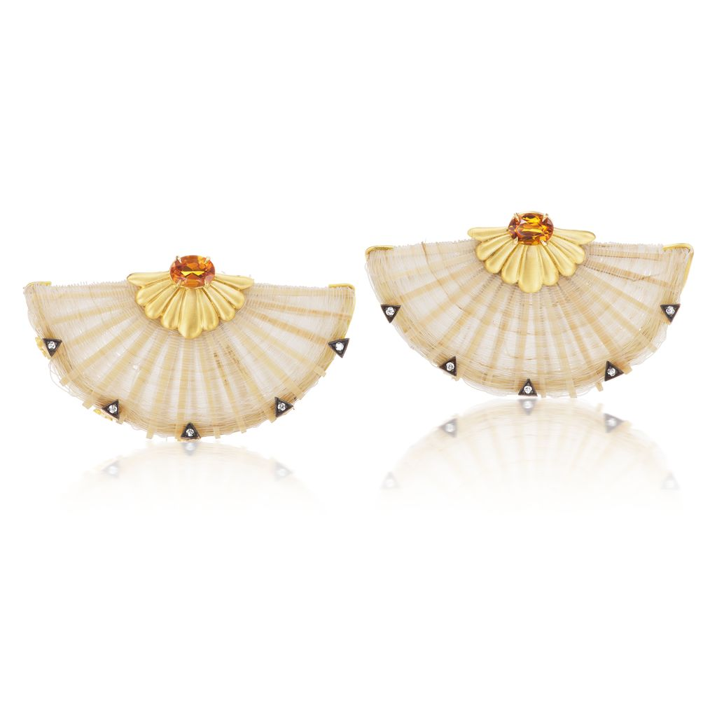 fan earrings like a horse main