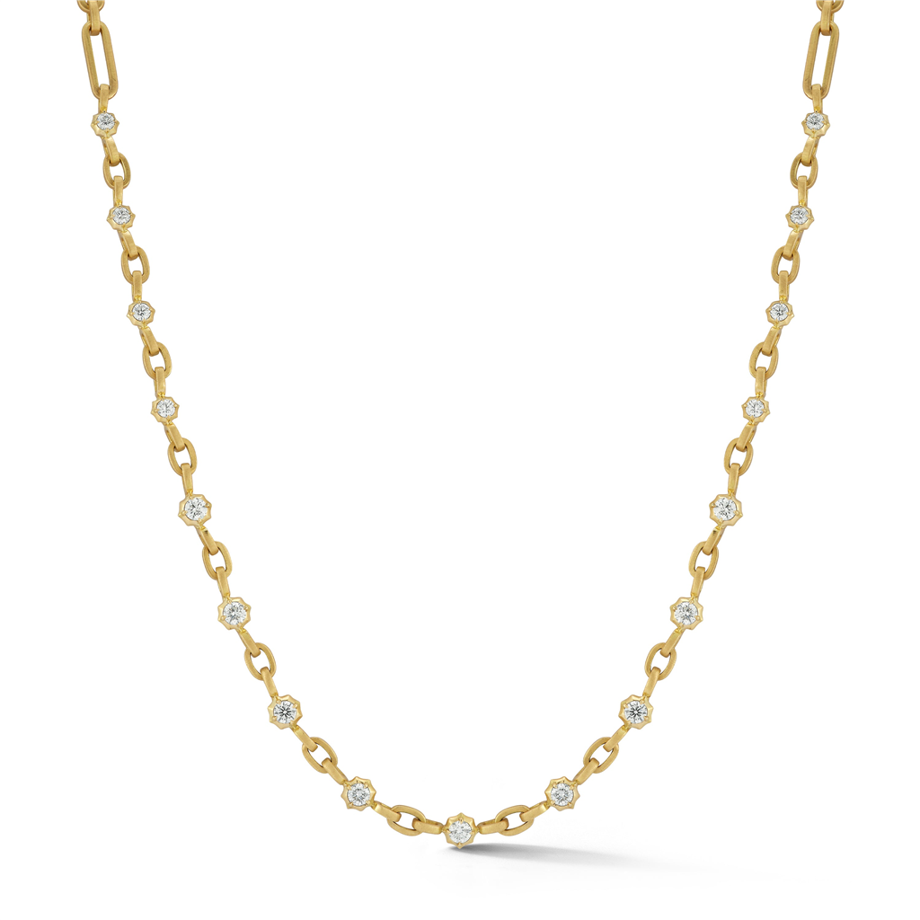 gold chain necklace with alternating diamonds